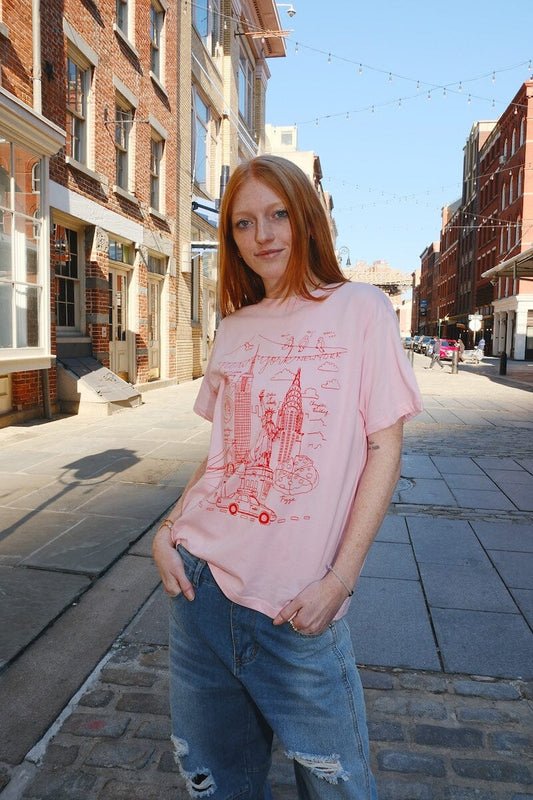 NY Illustration Pink Graphic T-shirt t-shirt mure + grand 